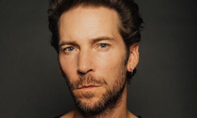 Troy Baker'dan Oyun Sektörüne Sert Yorum: "Kendini Kurtarmaya Çalışıyor