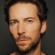 Troy Baker'dan Oyun Sektörüne Sert Yorum: "Kendini Kurtarmaya Çalışıyor