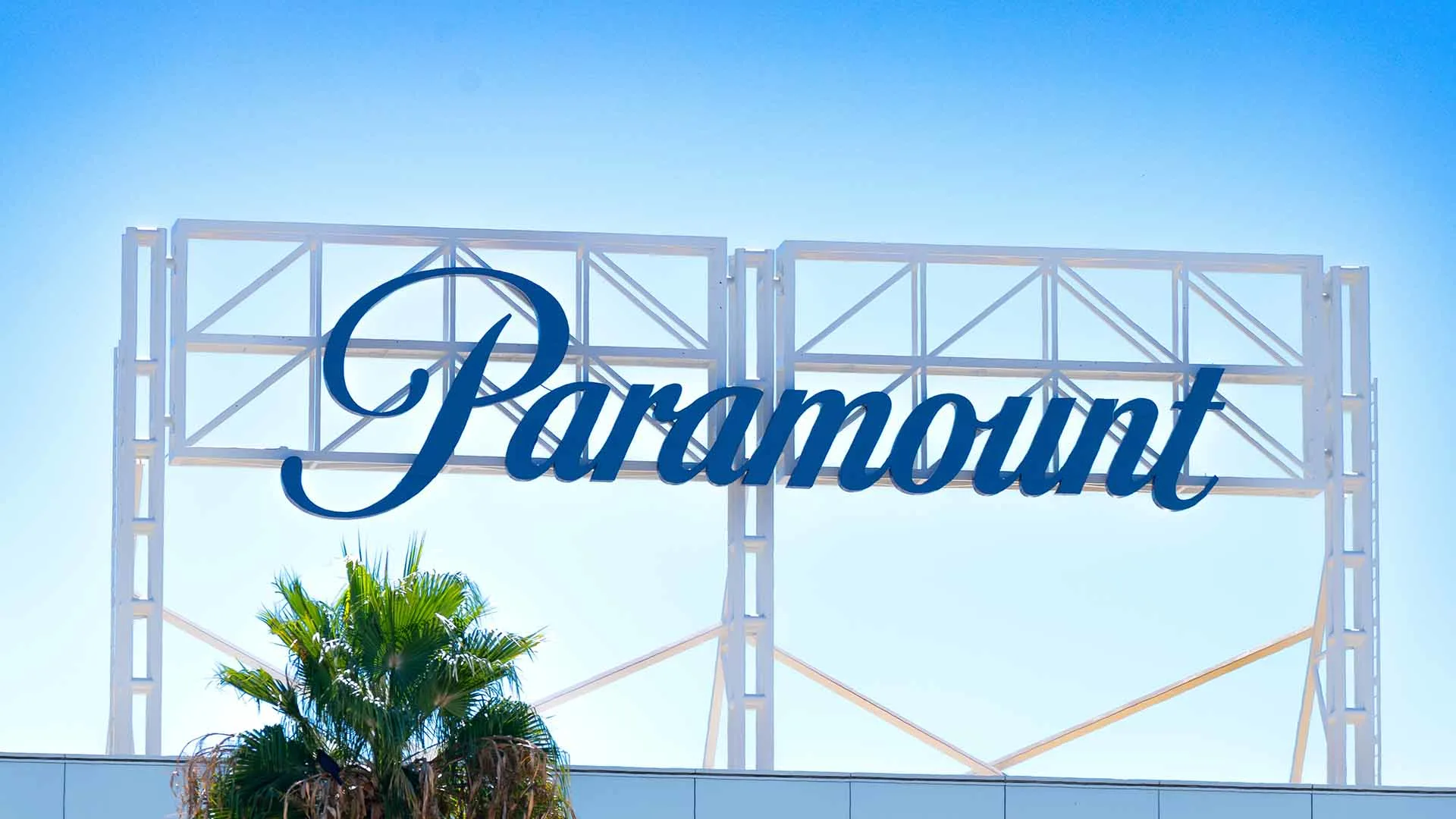 Paramount'un Warner Bros. Satın Alımı Yargıç Engeline Takıldı